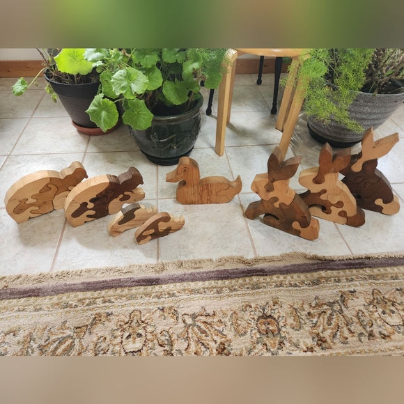 Handmade Wooden Bunny Toy Puzzle - Picture 3 of 3
